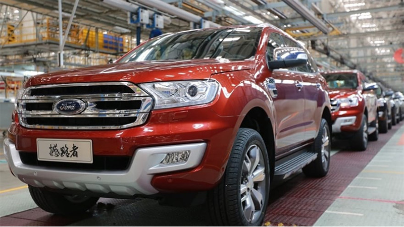 Ford Everest Trung Quốc xuất xưởng tại NAM CHƯƠNG, Trung Quốc, ngày 19 tháng 8 năm 2015 