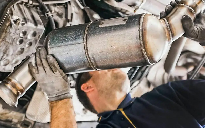 Thay thế bầu lọc khí thải DPF