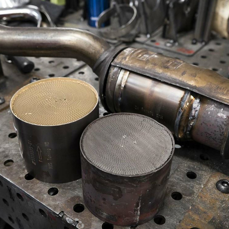 Thay thế ruột - lõi - Bầu lọc khí thải - Replace the catalytic converter core